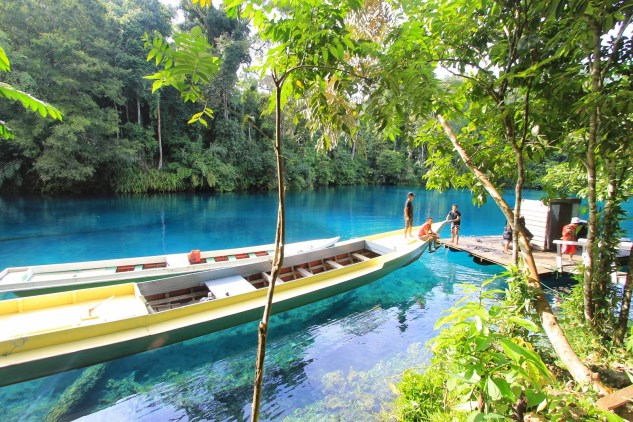 danau-labuan-cermin-1